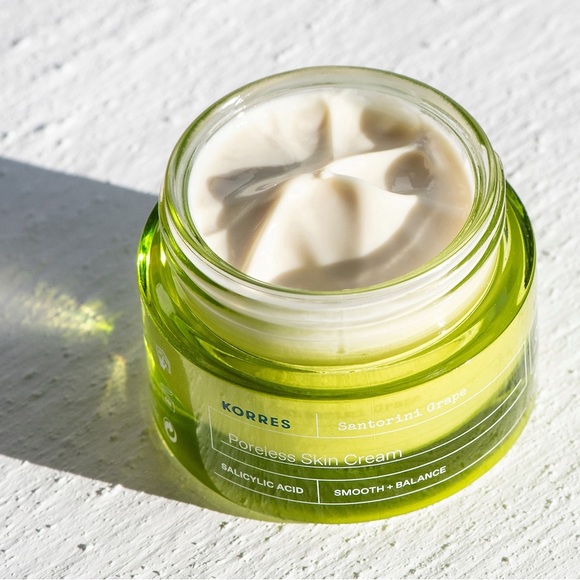 π KORRES Santorini Grape Poreless Skin Cream - Picture 5 of 11
